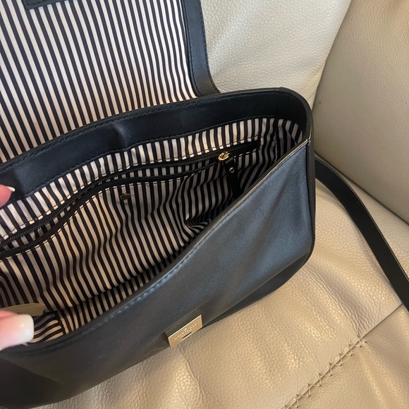 Kate Spade handbag. Very good condition! I would say this is saddlebag - Picture 3 of 4